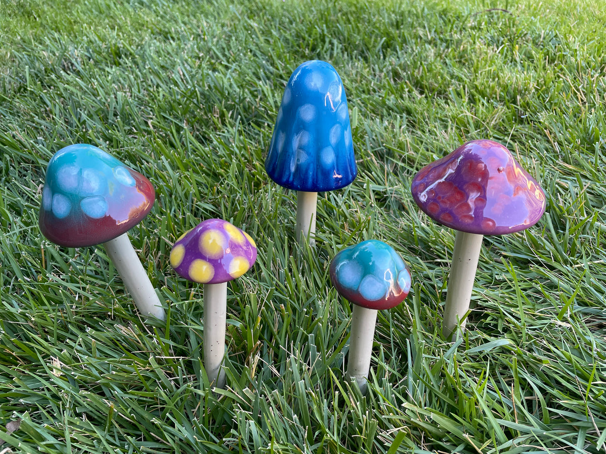 Shroomyz Ceramic Mushrooms, by JJ Potts #28 – GardenArt.com