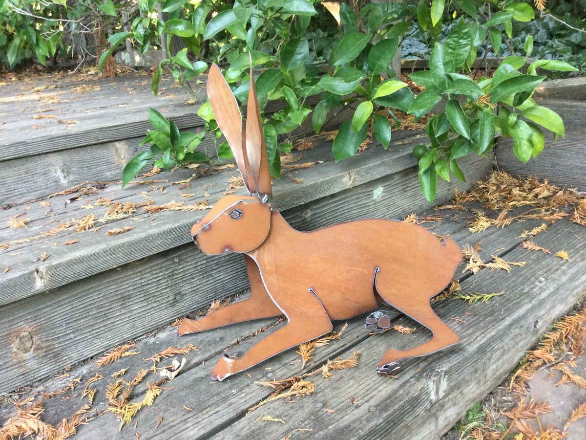 ミンギュ HARE Jack Rabbit Outdoor Decor by Artist Henry Dupere – GardenArt.com