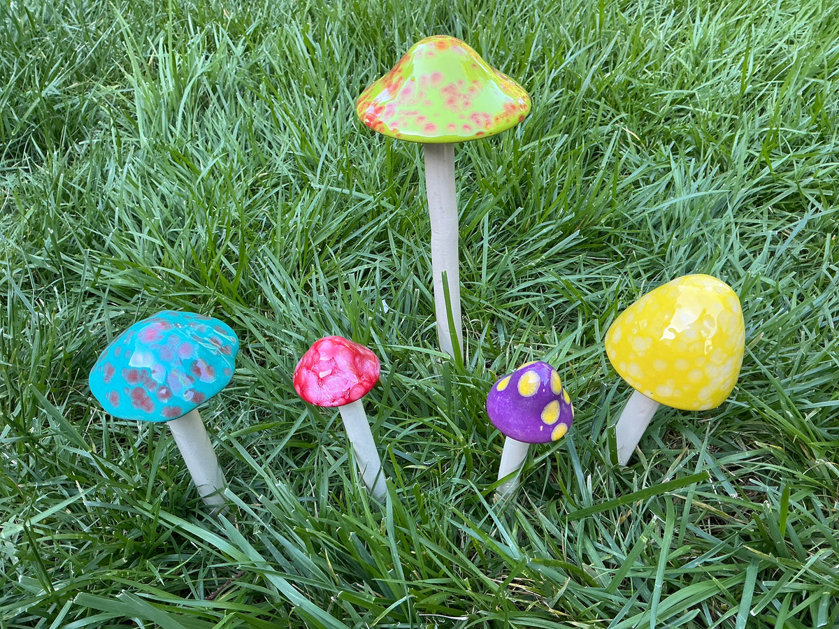 Shroomyz Ceramic Mushrooms, by JJ Potts #11 – GardenArt.com