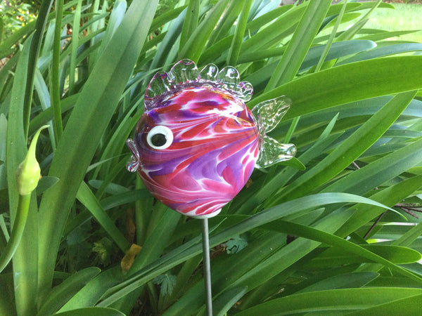 Fish Glass Garden Sculpture, Mauve